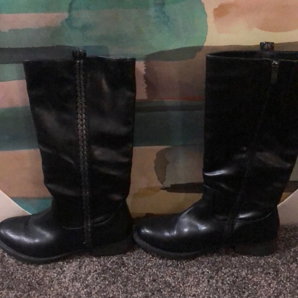 Black Mid calf boots size 7 - Picture 1 of 2